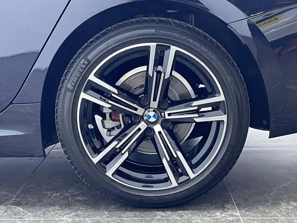 BMW 3 Series 2022 — фото 9