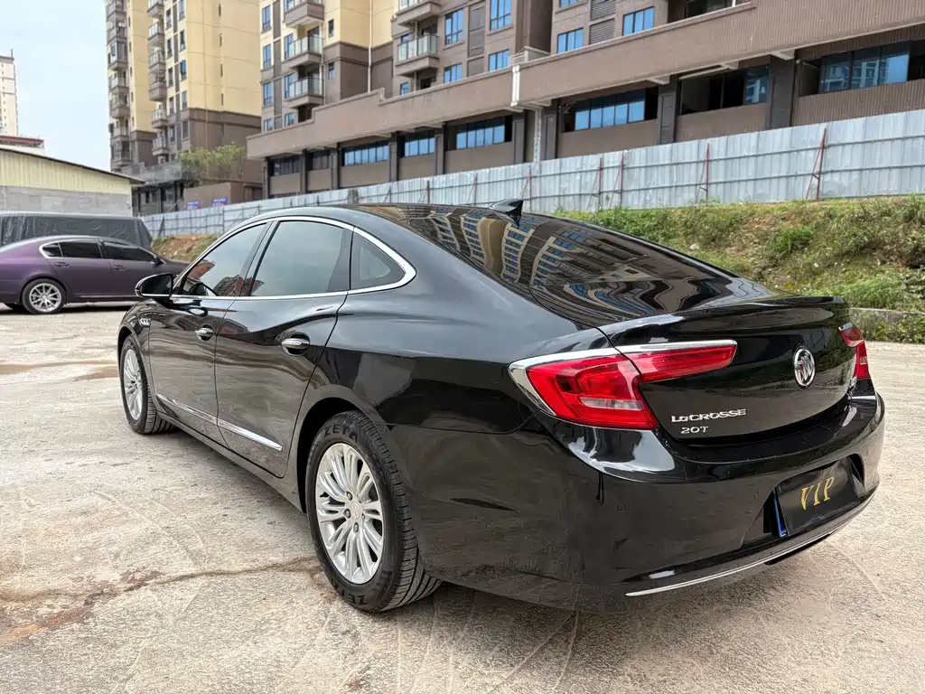 Buick LaCrosse 2018 — фото 11