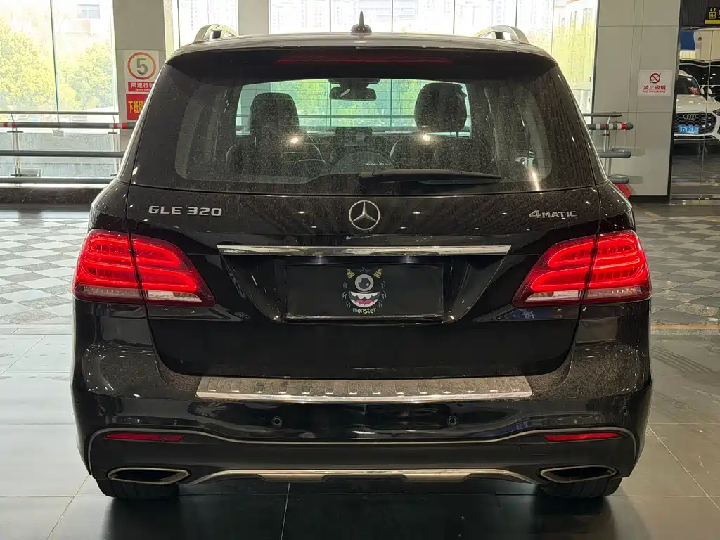 Mercedes-Benz GLE 2018 — фото 5
