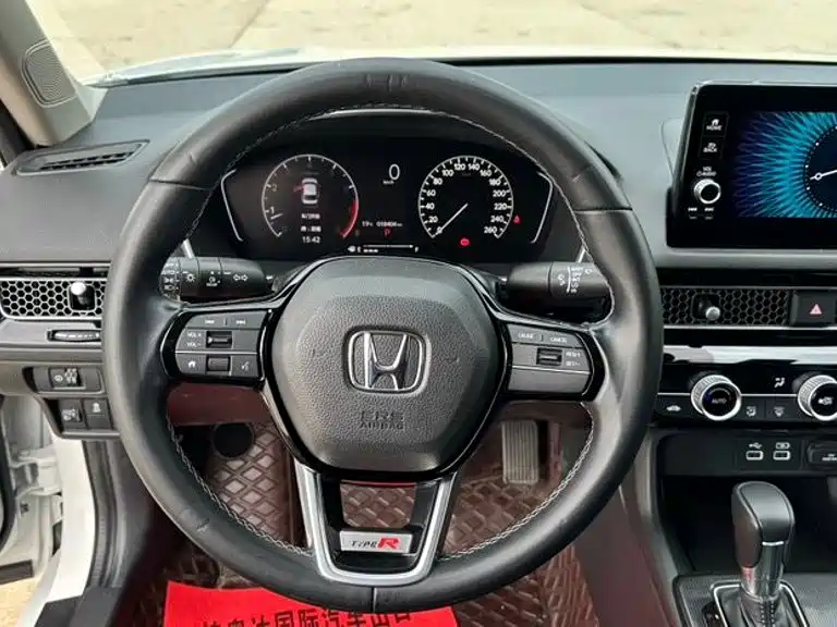 Honda Civic 2023 — фото 11
