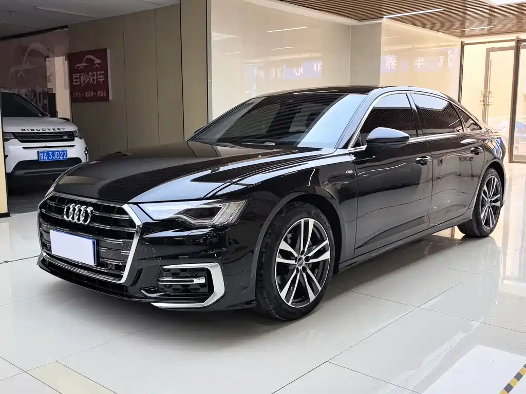 Audi A6L 2025 — фото 1