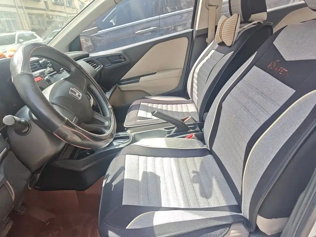 Honda City 2015 — фото 12