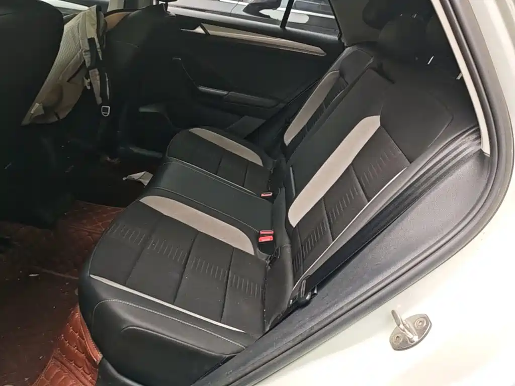 Volkswagen T-Roc 2021 — фото 17