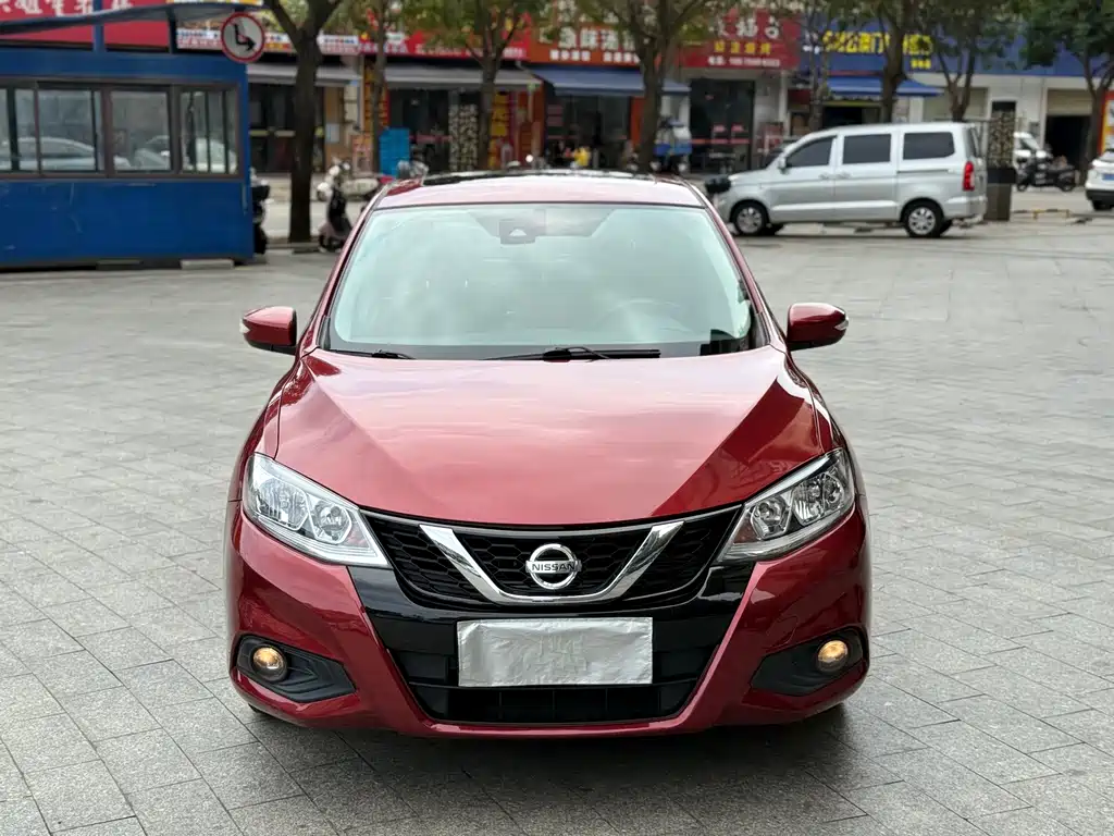 Nissan Tiida 2018 — фото 2