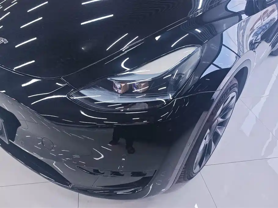 Tesla Model Y 2023 — фото 5