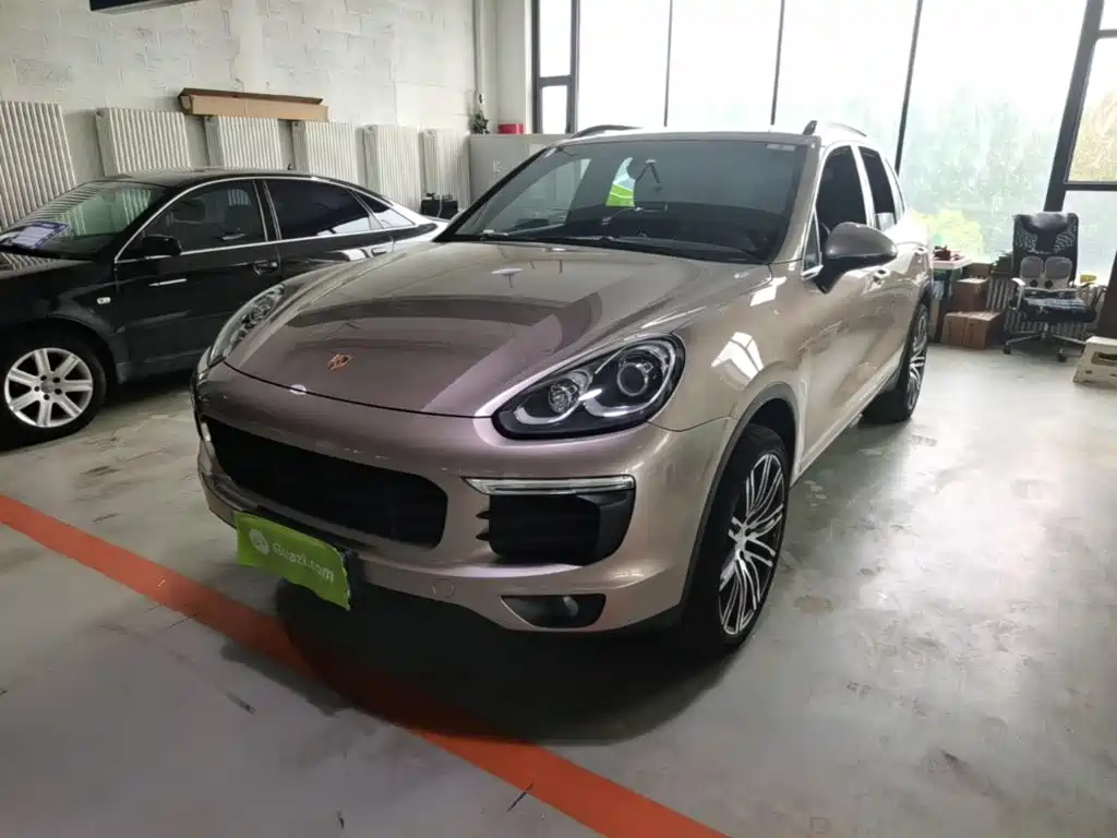 Porsche Cayenne 2017 — фото 2