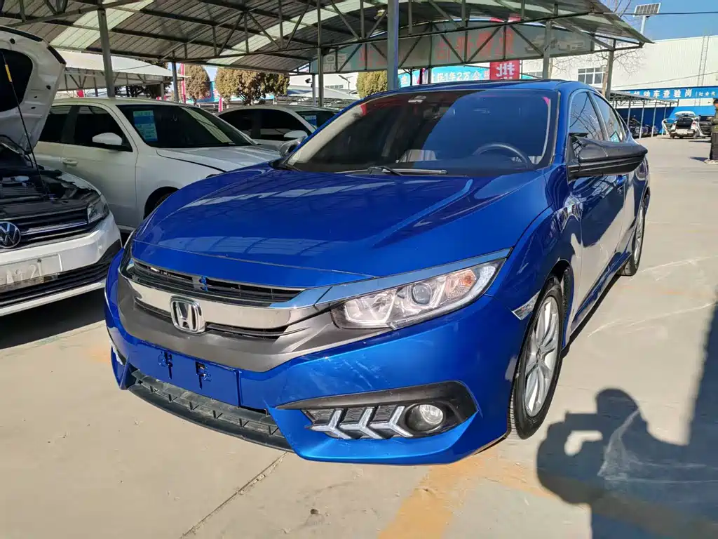 Honda Civic 2017 — фото 1