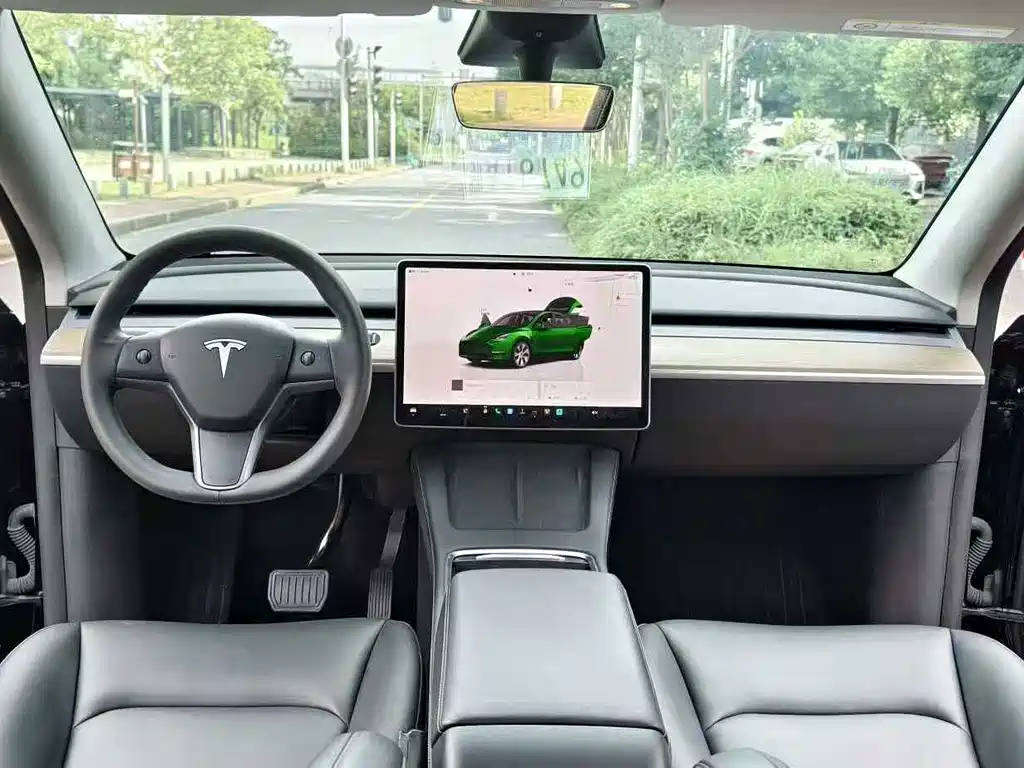 Tesla Model Y 2022 — фото 12