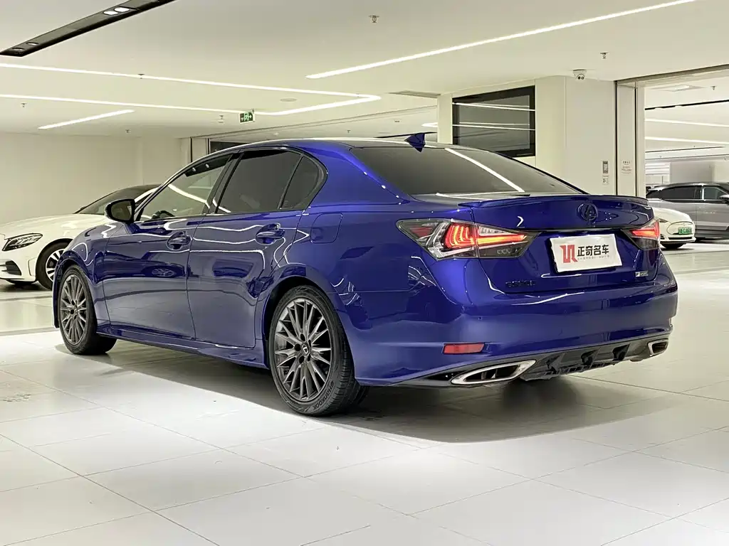 Lexus GS 2017 — фото 20