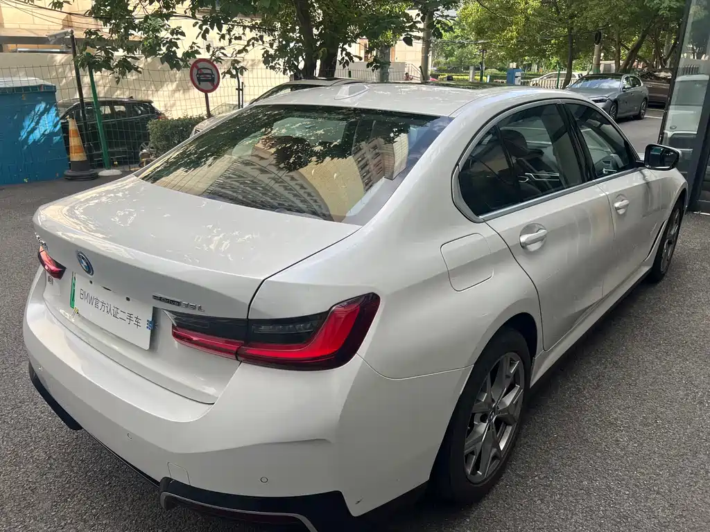 BMW i3 2022