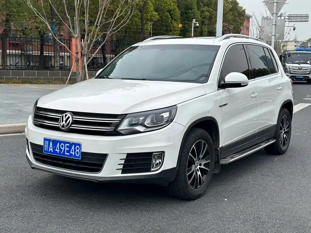 Volkswagen Tiguan 2016 — фото 1