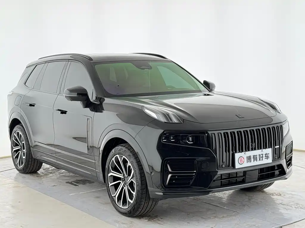 Lynk & Co 09 EM-P 2025