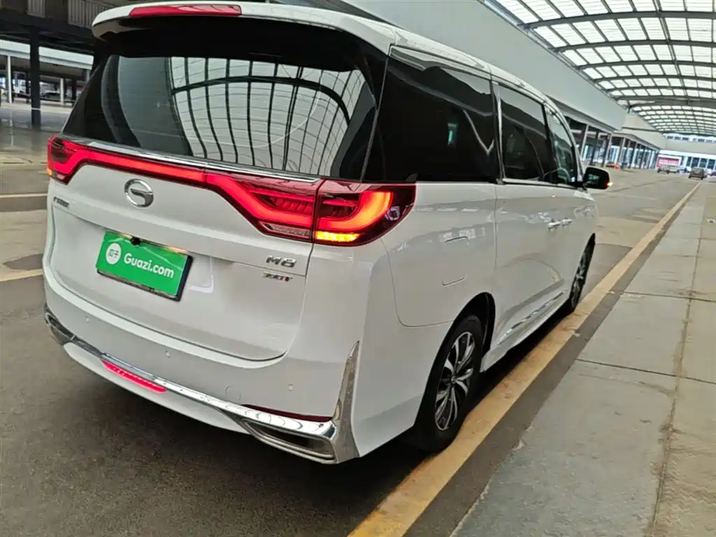 GAC Motor Trumpchi M8 2022 — фото 8