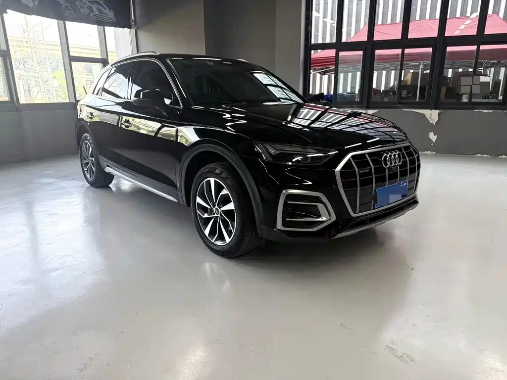 Audi Q5L 2022 — фото 2