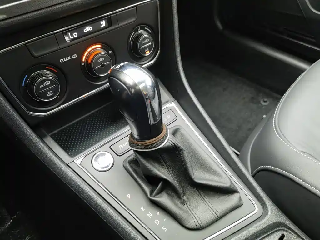 Volkswagen Gran Lavida 2018 — фото 13