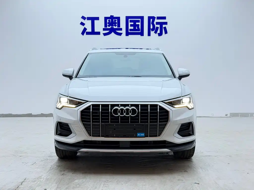 Audi Q3 2021 — фото 2