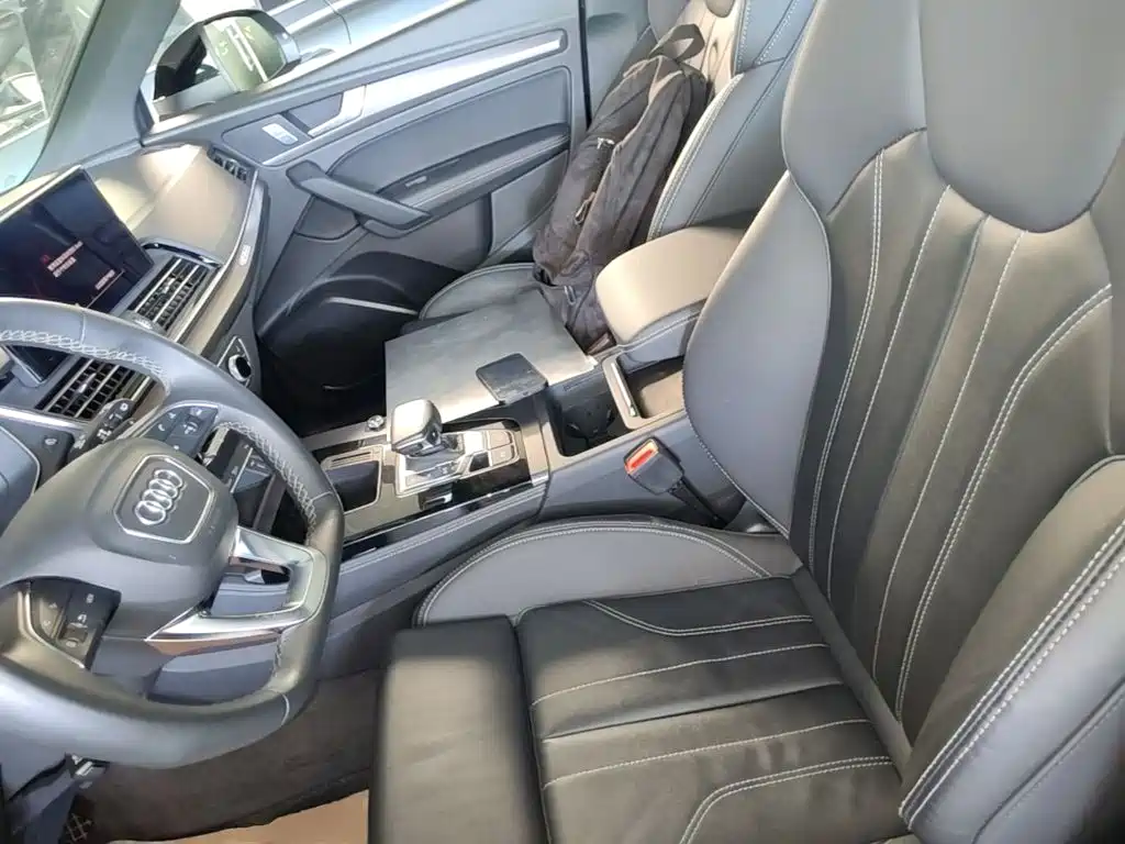 Audi Q5L 2023 — фото 22