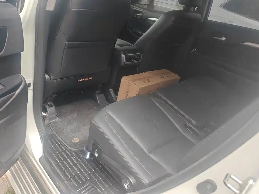 Toyota Highlander 2017 — фото 11