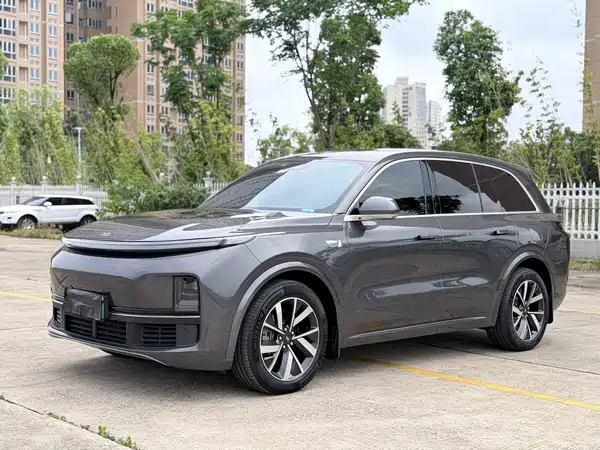 Li Auto L8 2023
