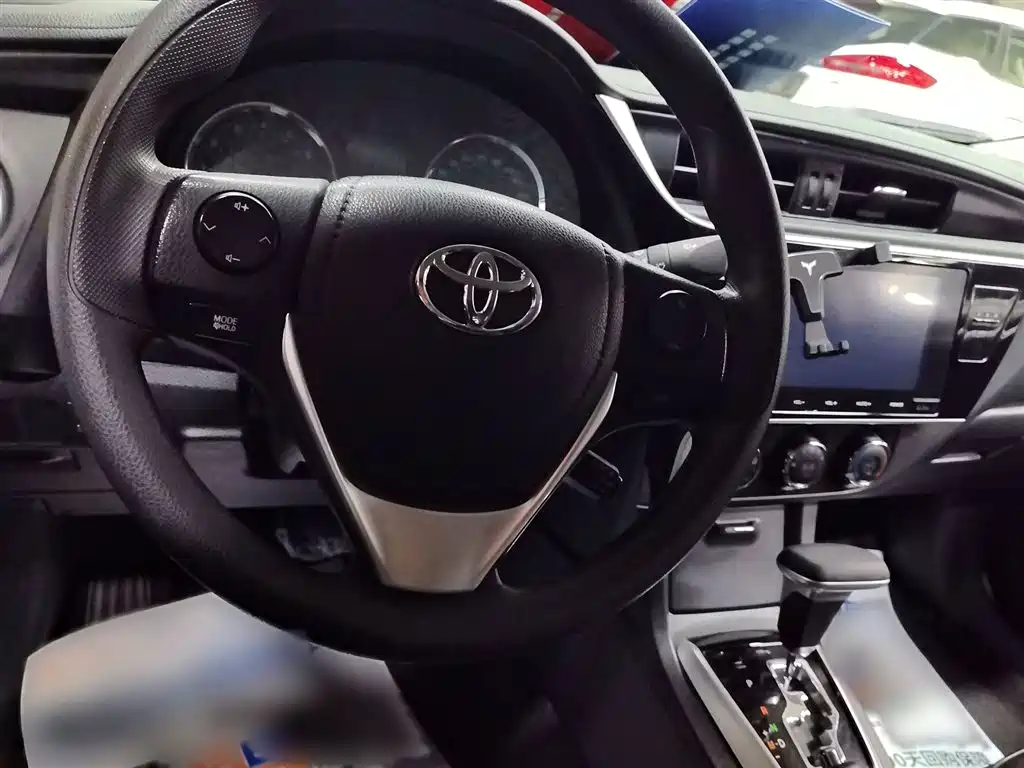 Toyota Corolla 2019 — фото 5