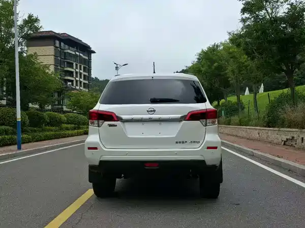 Nissan Terra 2023