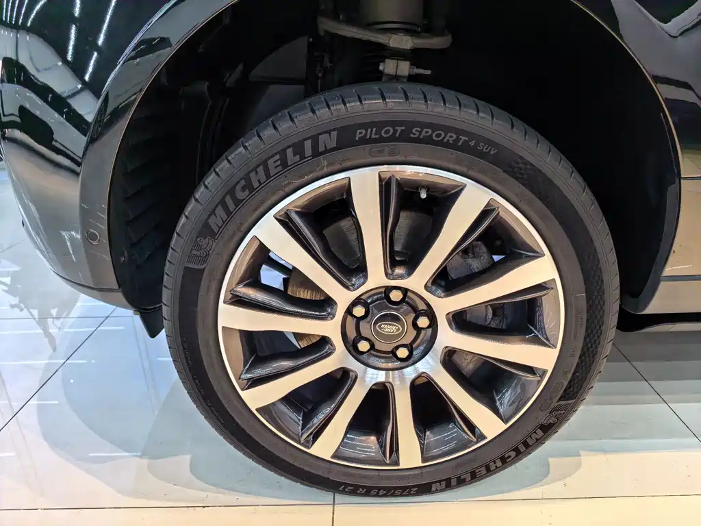 Land Rover Range Rover 2017 — фото 16