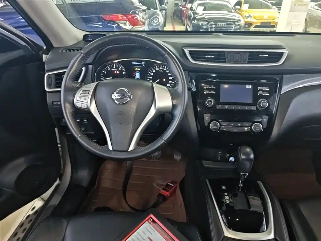 Nissan X-Trail 2014 — фото 11