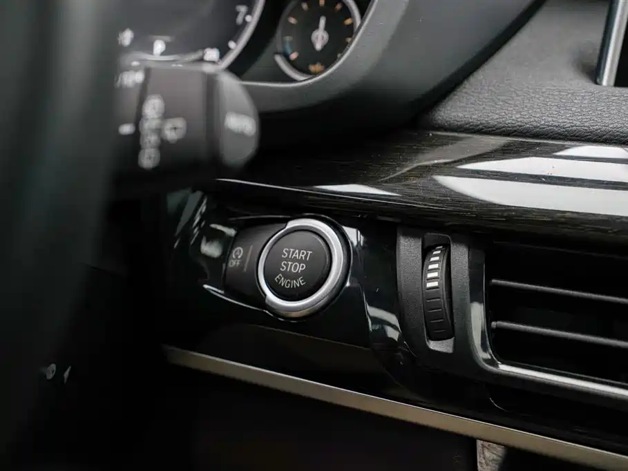 BMW X5 2016 — фото 35