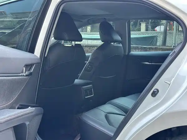 Toyota Camry 2024