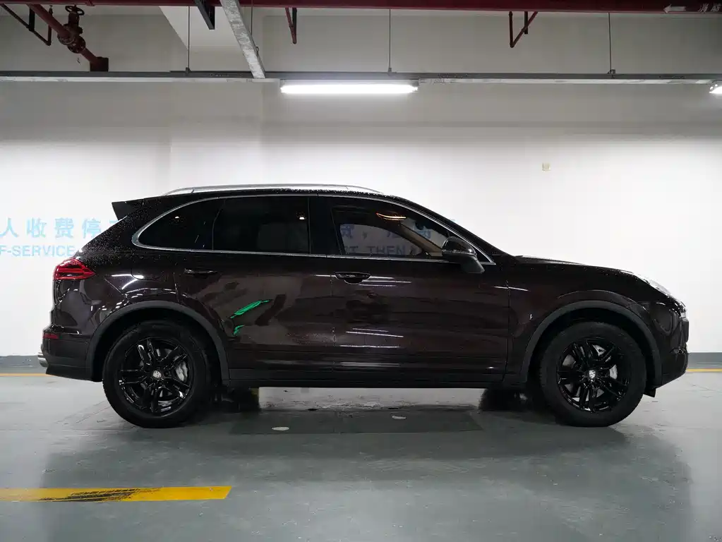Porsche Cayenne 2015 — фото 10