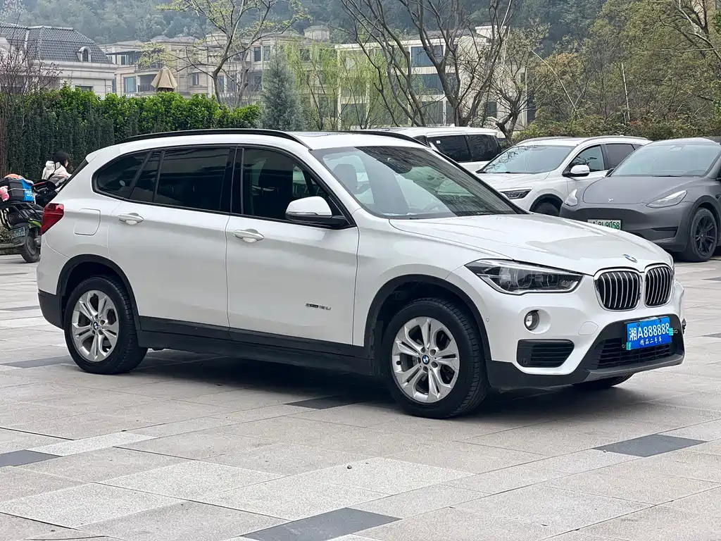 BMW X1 2017 — фото 3