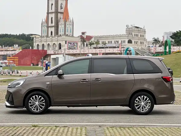 Buick GL8 2021