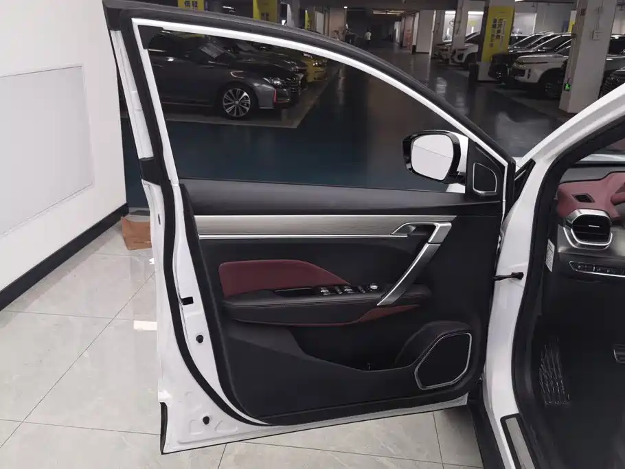 Geely Binyue 2019