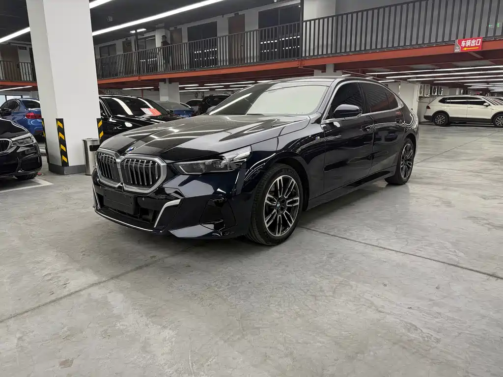BMW 5 Series 2024