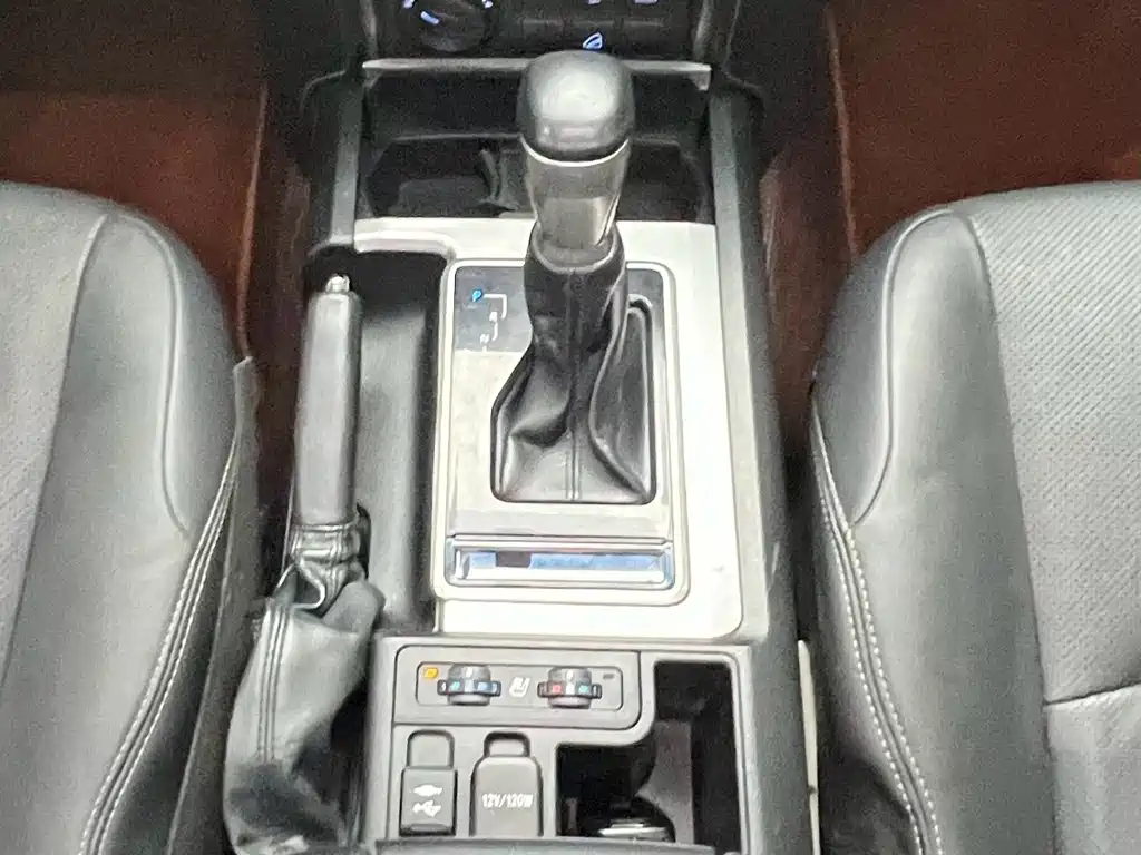 Toyota Prado 2019 — фото 16