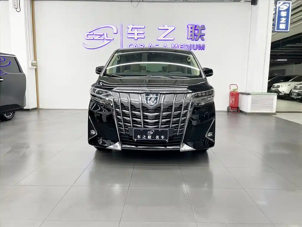 Toyota Alphard 2020 — фото 2