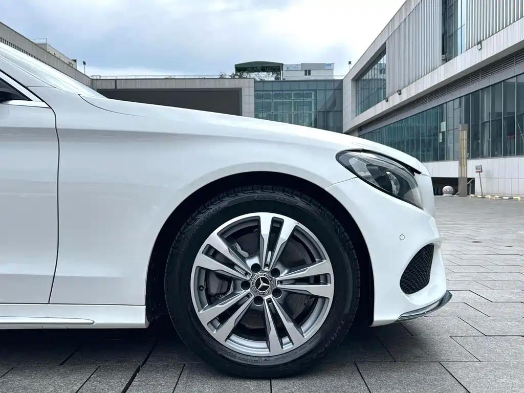 Mercedes-Benz C-Class 2018 — фото 11