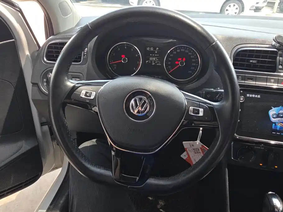 Volkswagen Polo 2019 — фото 15