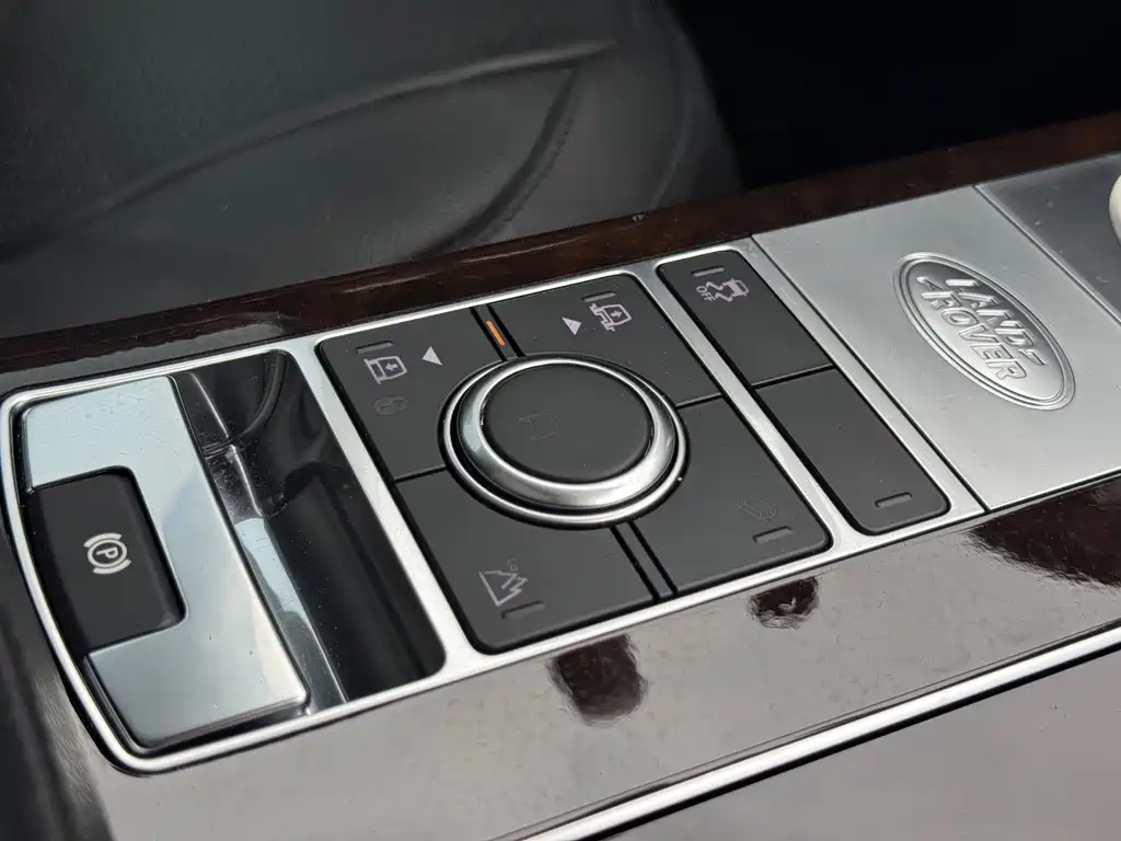 Land Rover Range Rover 2021 — фото 15