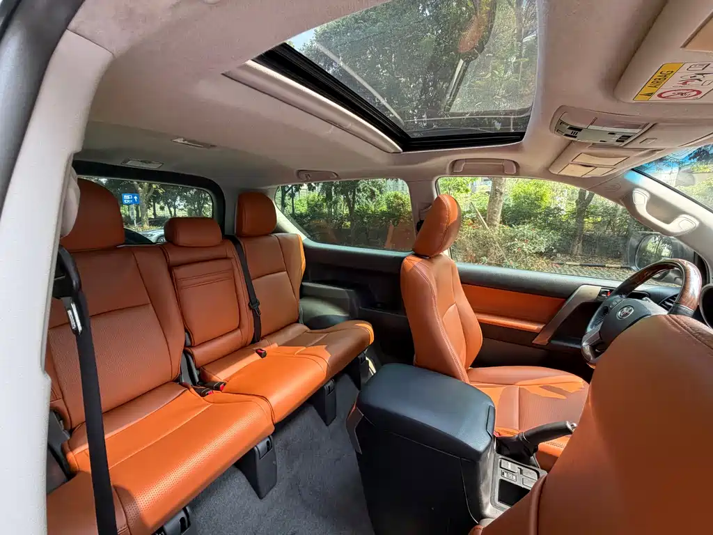 Toyota Prado 2015 — фото 11