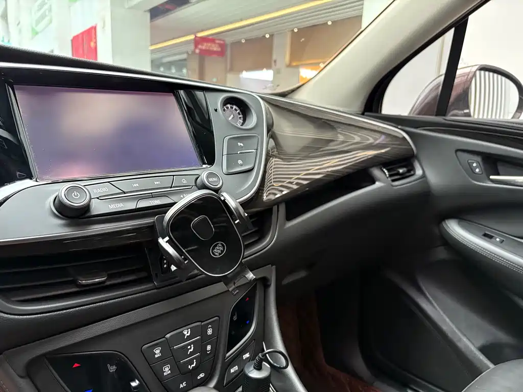 Buick Envision Plus 2019 — фото 8