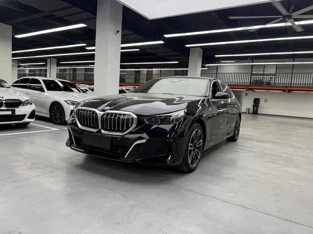 BMW 5 Series 2024