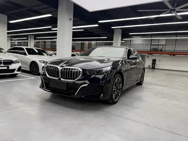 BMW 5 Series 2024