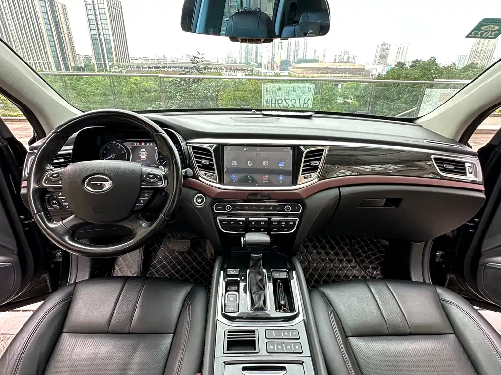 GAC Motor Trumpchi GS8 2016 — фото 15
