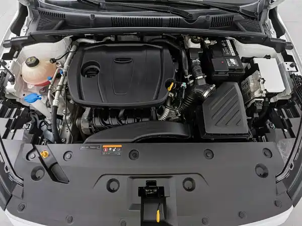 Geely Emgrand 2023
