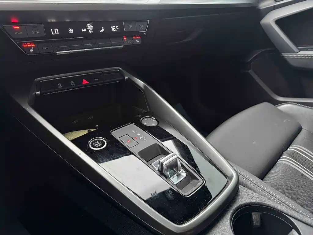 Audi A3 2022 — фото 13