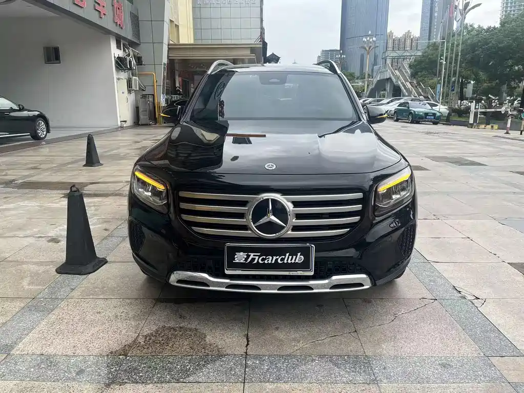 Mercedes-Benz GLB 2025