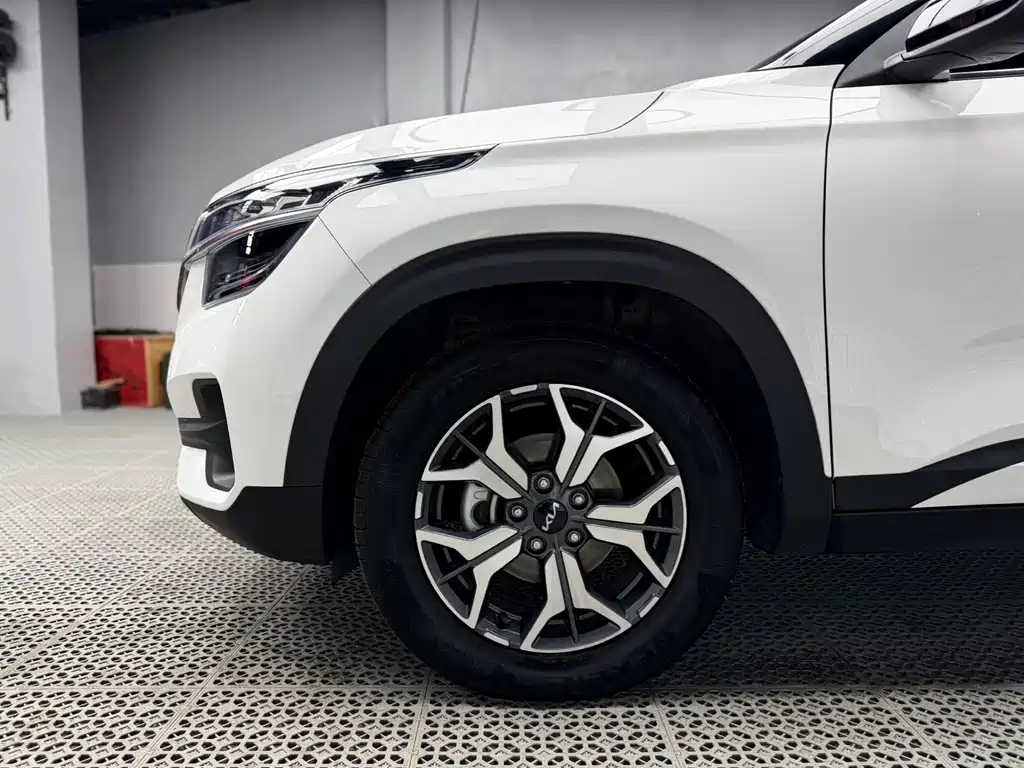 Kia KX3 2022 — фото 7