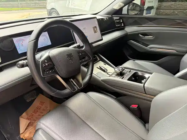 BYD Qin L 2024