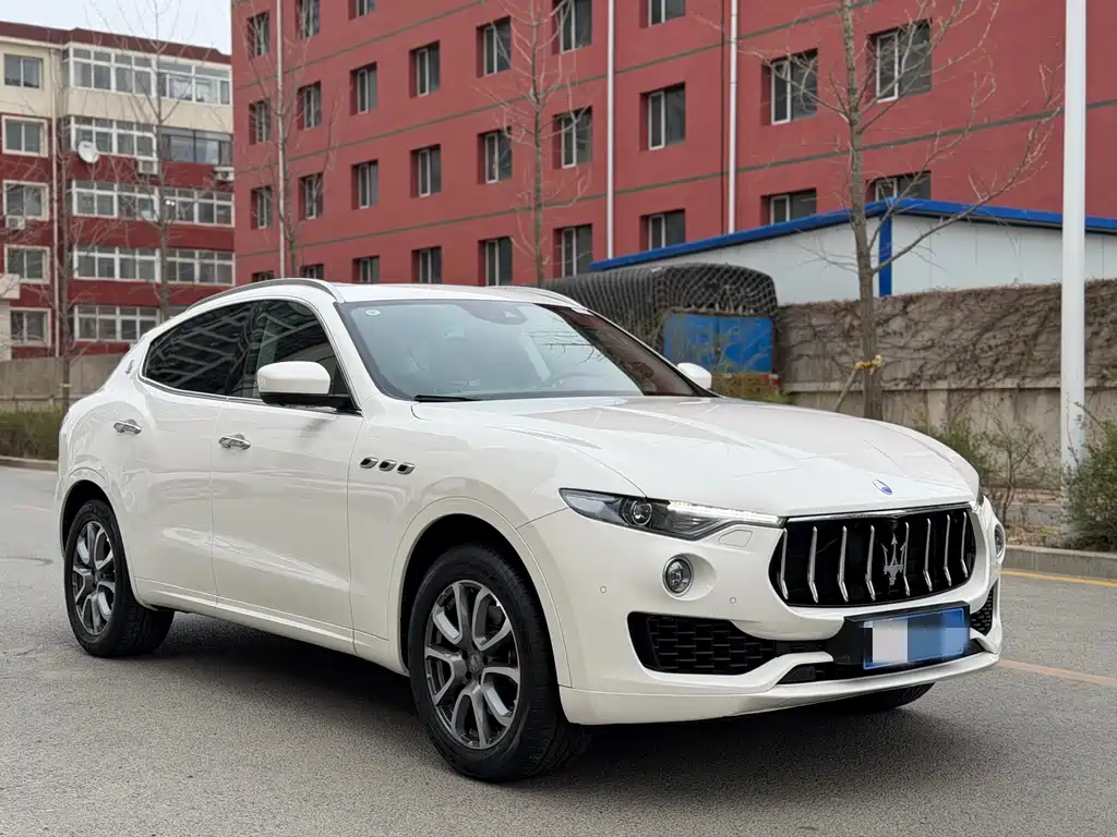 Maserati Levante 2017 — фото 3
